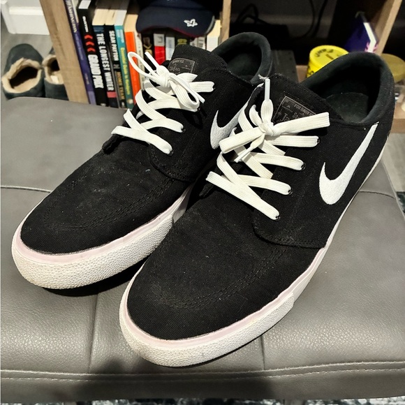 Nike Other - Nike Black Stefan Janoski US Men’s 12